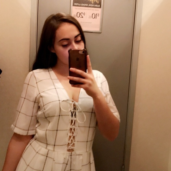 Meet your Posher, Sierra - Picture 6 of 6